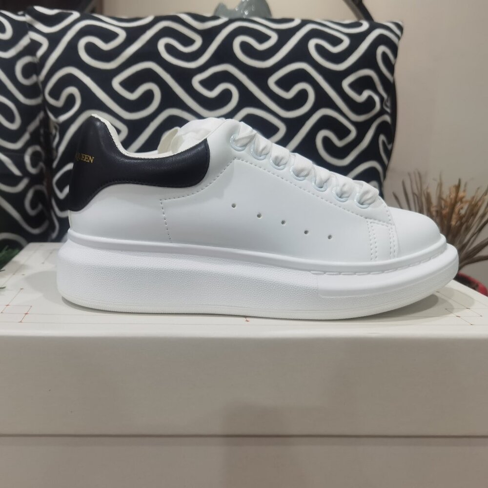 Women's shoes Alexander McQeen sneakers